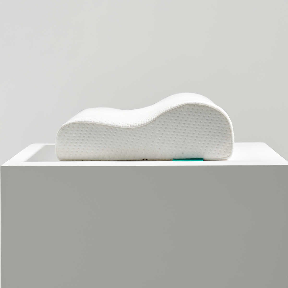 BAMBOOネックまくら｜竹炭入りの低反発まくら｜高さ調節可能｜NELPANDA